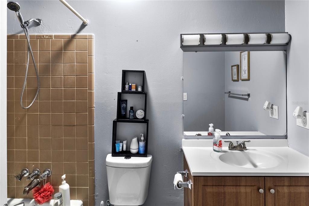 For Sale: $236,900 (3 beds, 2 baths, 1353 Square Feet)