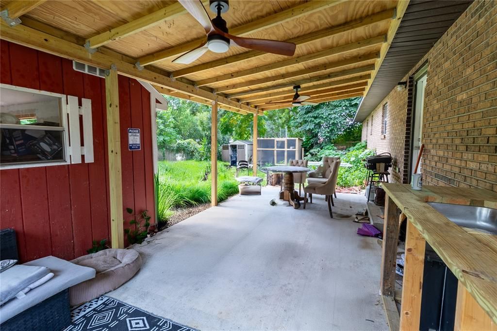 For Sale: $236,900 (3 beds, 2 baths, 1353 Square Feet)