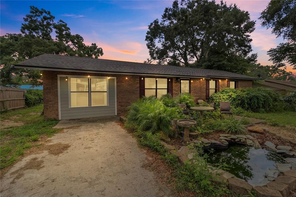 For Sale: $236,900 (3 beds, 2 baths, 1353 Square Feet)