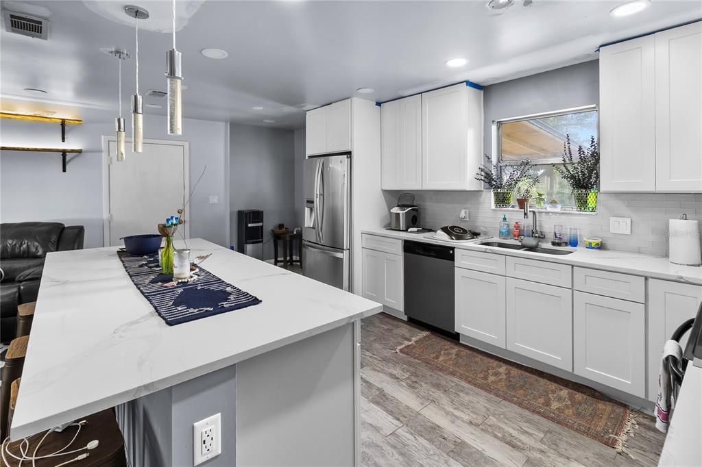 For Sale: $236,900 (3 beds, 2 baths, 1353 Square Feet)