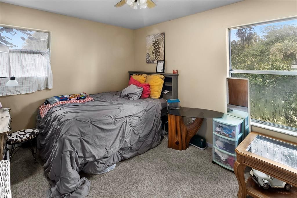 For Sale: $236,900 (3 beds, 2 baths, 1353 Square Feet)