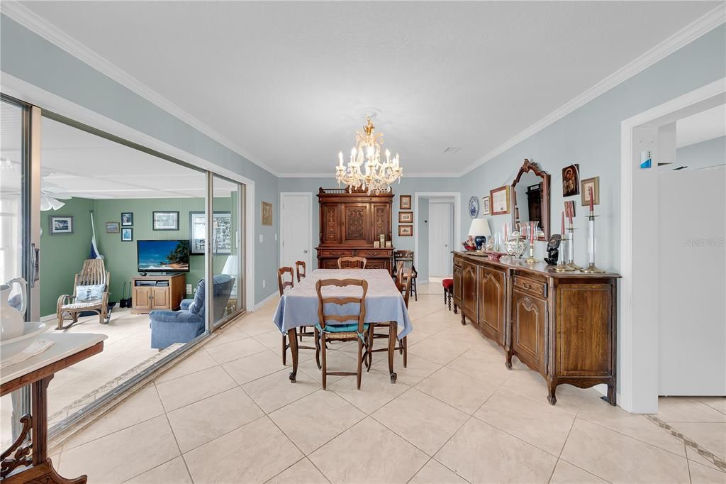 待售: $629,000 (3 贝兹, 2 浴室, 1596 平方英尺)