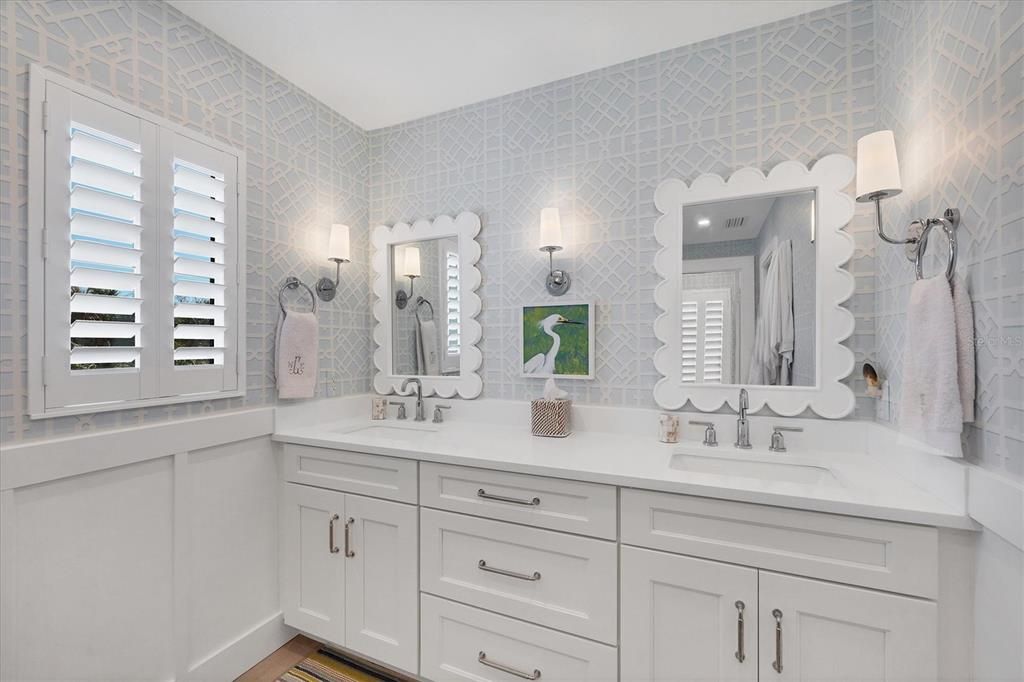 出租: $6,000 (3 贝兹, 4 浴室, 2396 平方英尺)