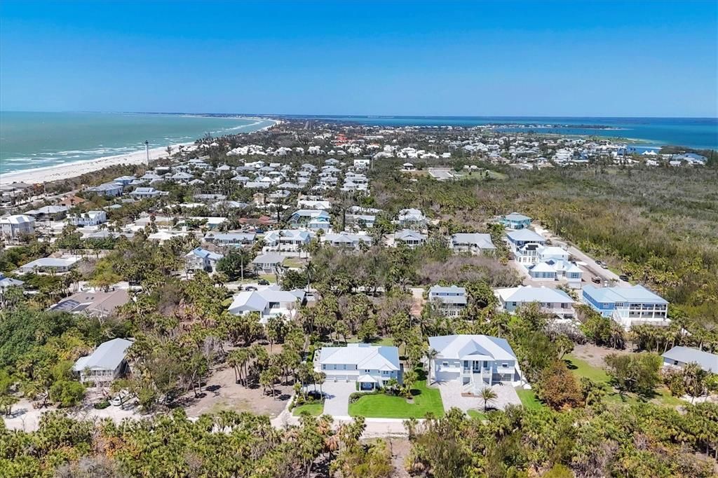 出租: $6,000 (3 贝兹, 4 浴室, 2396 平方英尺)