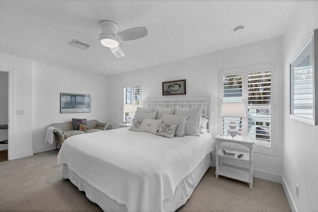 出租: $6,000 (3 贝兹, 4 浴室, 2396 平方英尺)