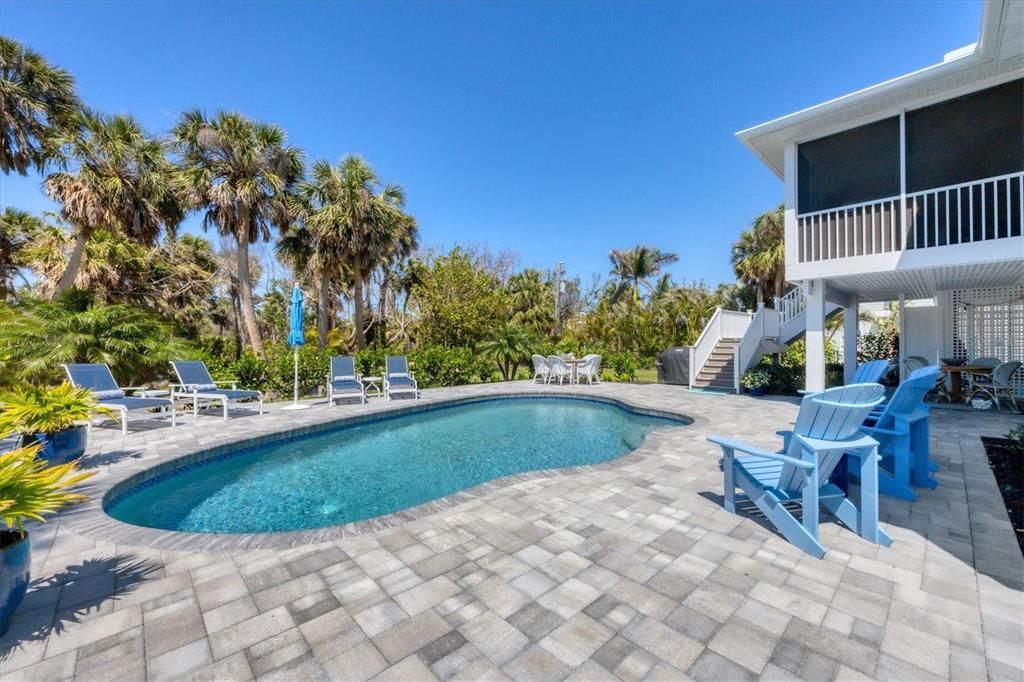 出租: $6,000 (3 贝兹, 4 浴室, 2396 平方英尺)