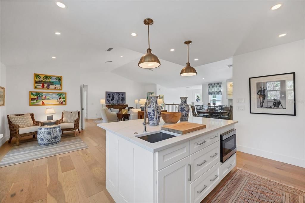 出租: $6,000 (3 贝兹, 4 浴室, 2396 平方英尺)