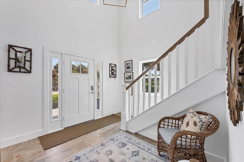 出租: $6,000 (3 贝兹, 4 浴室, 2396 平方英尺)