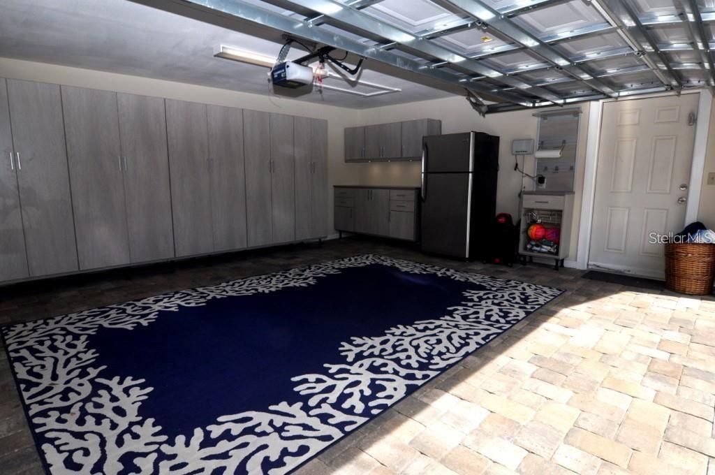 出租: $7,200 (3 贝兹, 2 浴室, 2341 平方英尺)