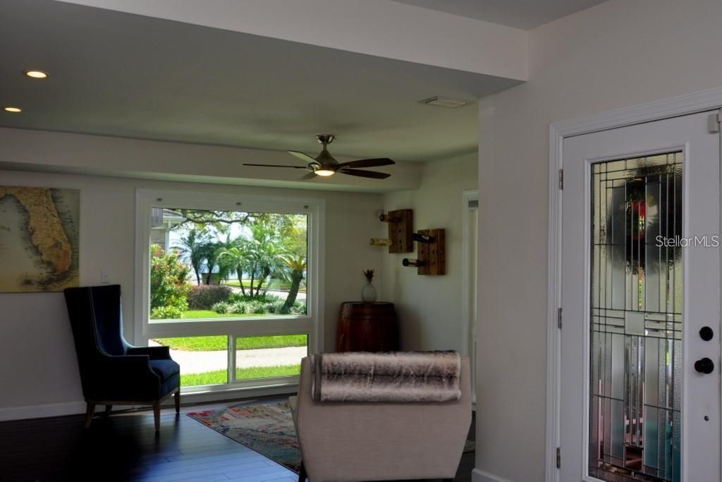 出租: $7,200 (3 贝兹, 2 浴室, 2341 平方英尺)