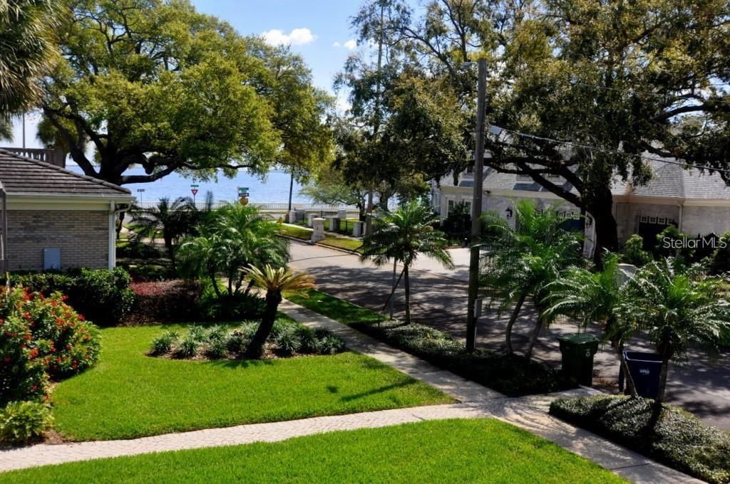 出租: $7,200 (3 贝兹, 2 浴室, 2341 平方英尺)