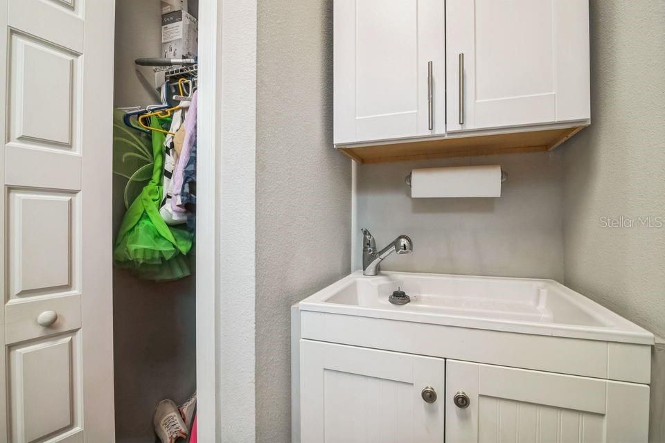 For Sale: $459,000 (4 beds, 3 baths, 2123 Square Feet)