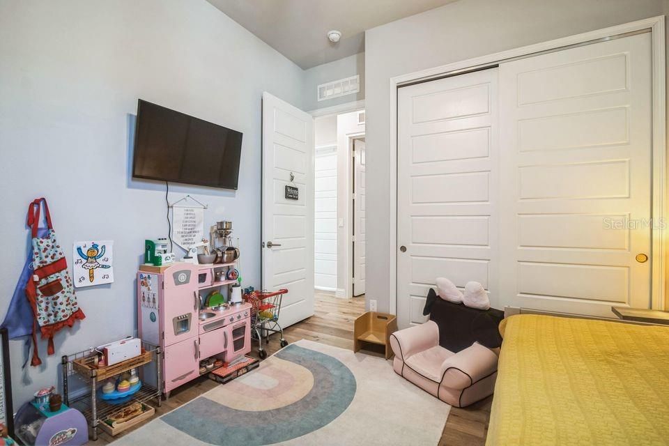 For Sale: $459,000 (4 beds, 3 baths, 2123 Square Feet)