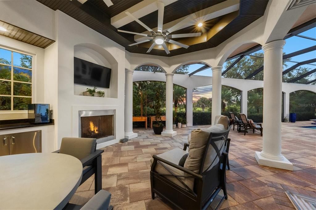 待售: $3,400,000 (3 贝兹, 3 浴室, 4484 平方英尺)