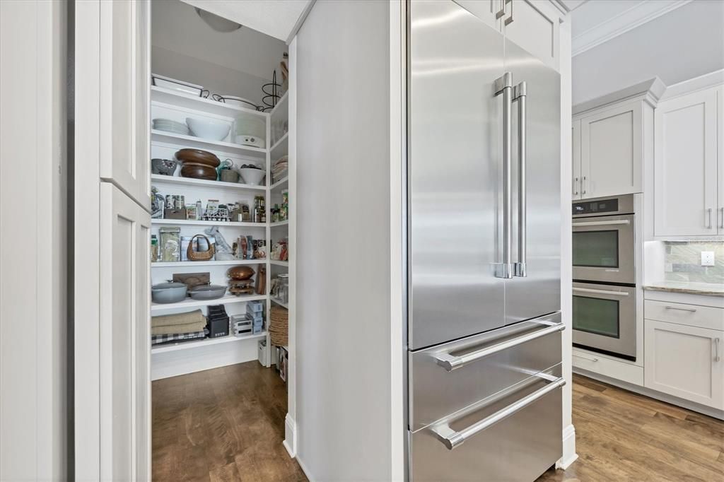 待售: $3,400,000 (3 贝兹, 3 浴室, 4484 平方英尺)