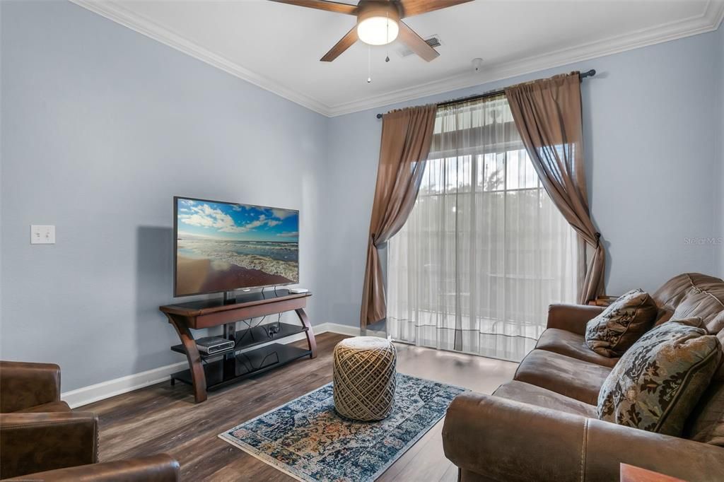 На продажу: $229,000 (3 спален, 2 ванн, 1244 Квадратных фут)