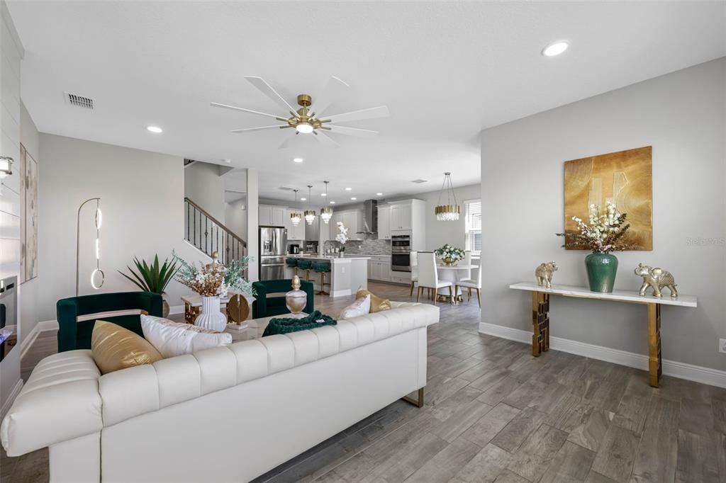 For Sale: $625,000 (5 beds, 4 baths, 3761 Square Feet)