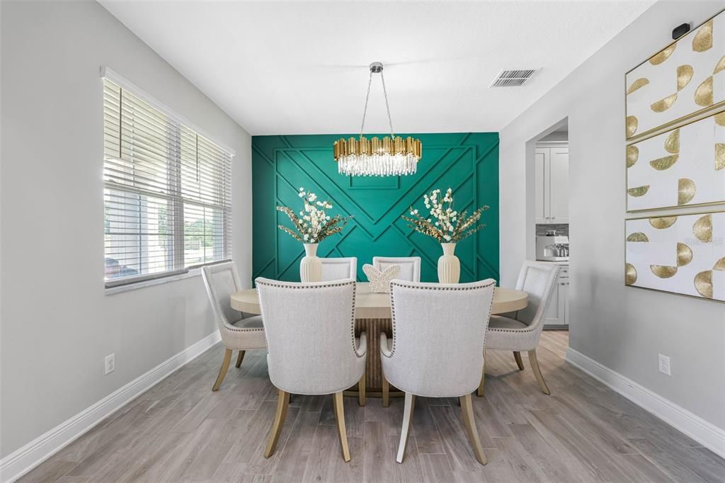 For Sale: $625,000 (5 beds, 4 baths, 3761 Square Feet)