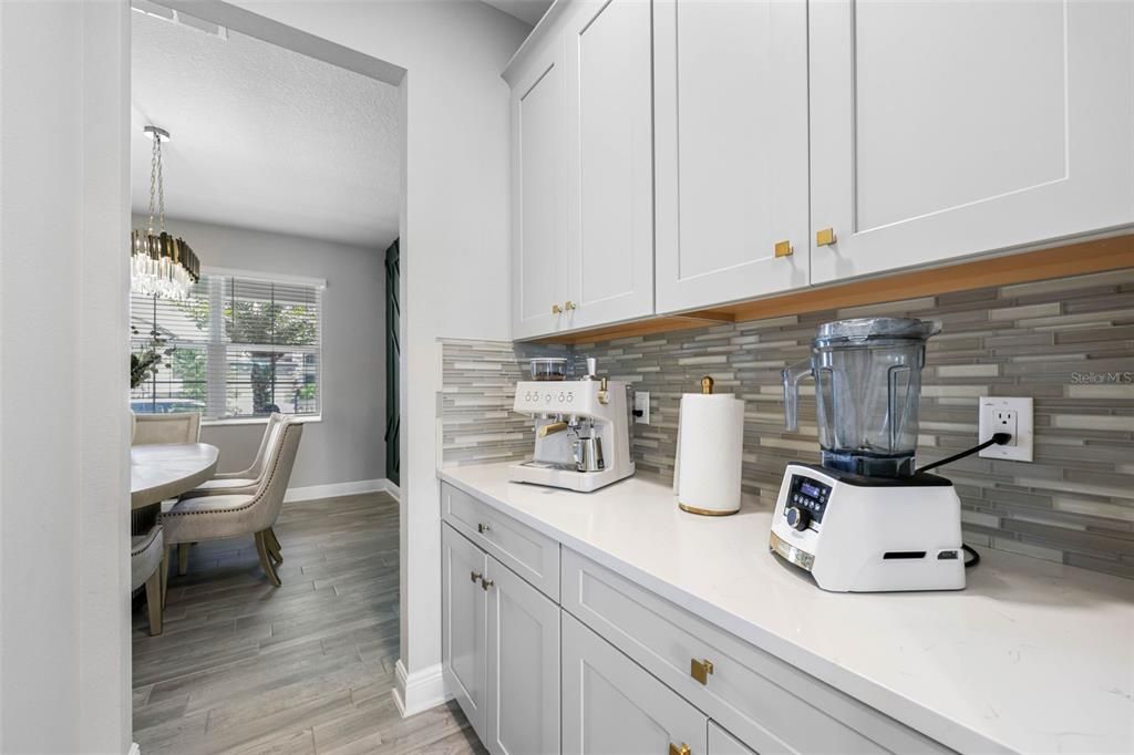 For Sale: $625,000 (5 beds, 4 baths, 3761 Square Feet)