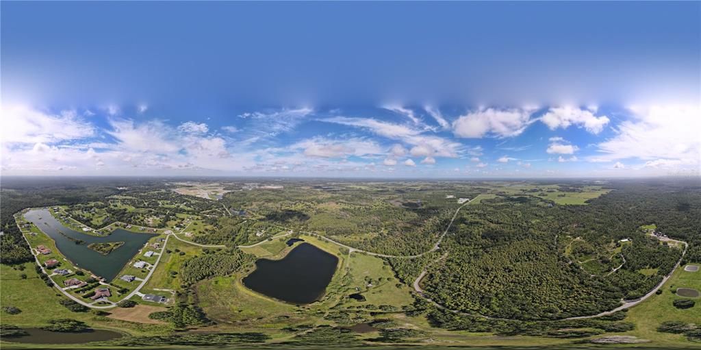 На продажу: $2,800,000 (68.28 acres)