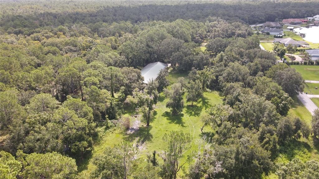На продажу: $2,800,000 (68.28 acres)