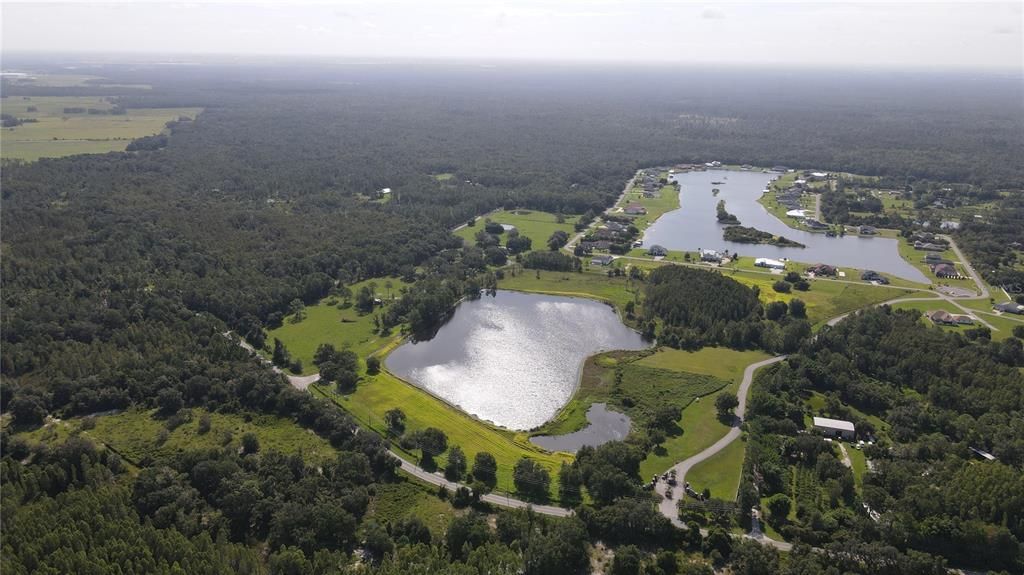 На продажу: $2,800,000 (68.28 acres)