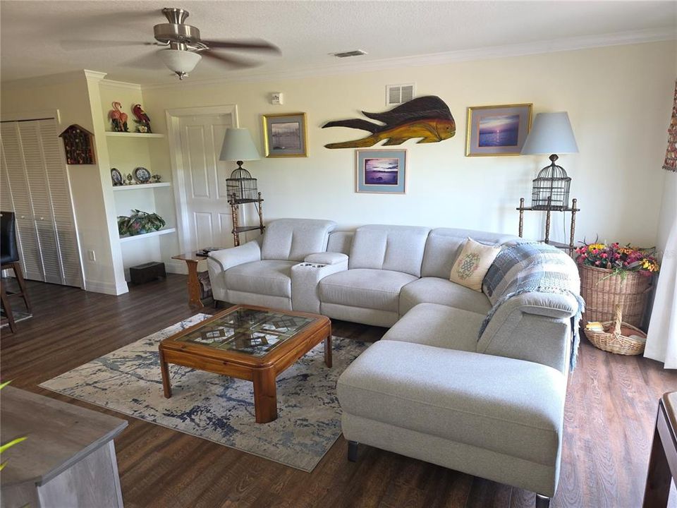 待售: $207,900 (3 贝兹, 2 浴室, 1640 平方英尺)