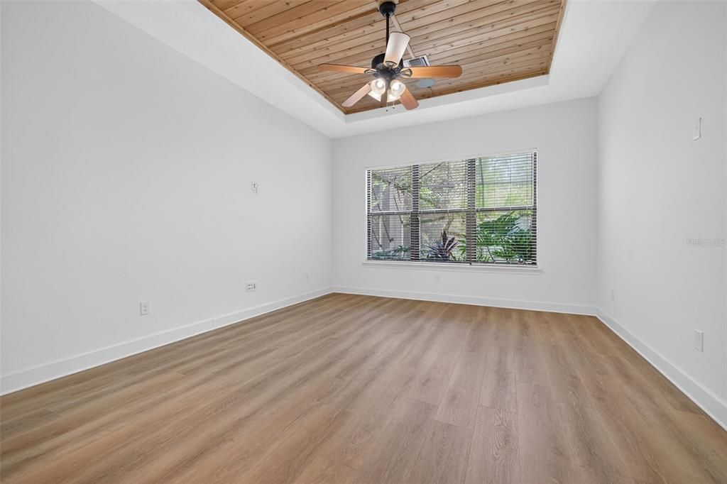 Active With Contract: $550,000 (3 beds, 3 baths, 2248 Square Feet)