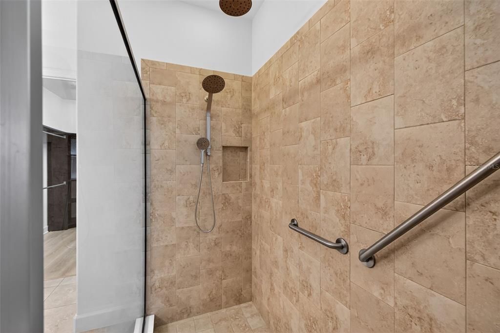 Active With Contract: $550,000 (3 beds, 3 baths, 2248 Square Feet)