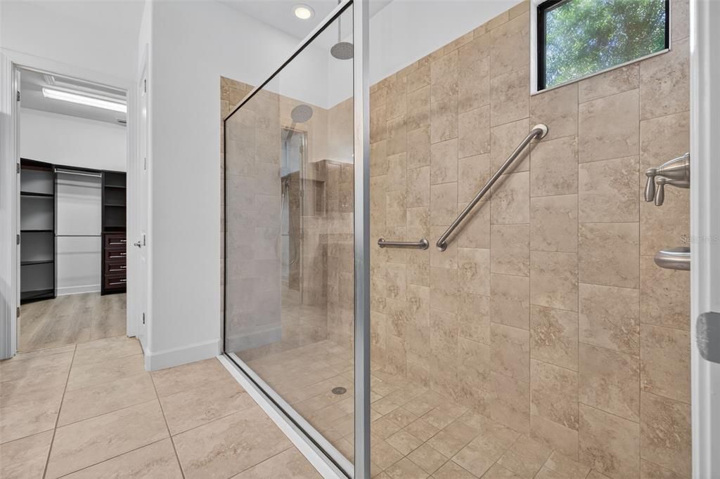 Active With Contract: $550,000 (3 beds, 3 baths, 2248 Square Feet)