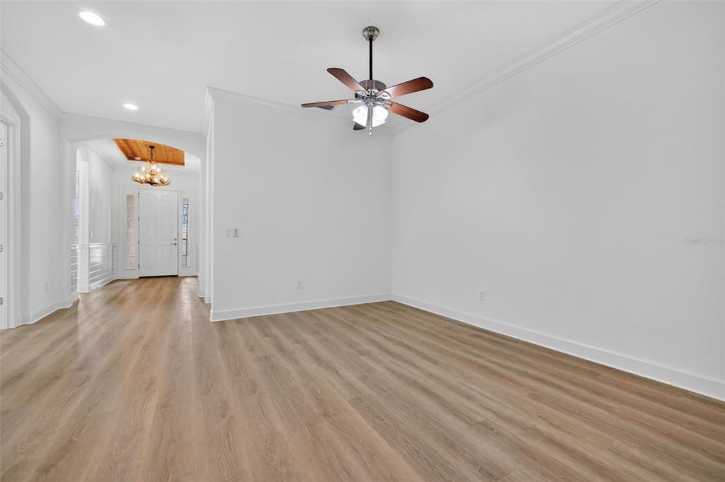 Active With Contract: $550,000 (3 beds, 3 baths, 2248 Square Feet)