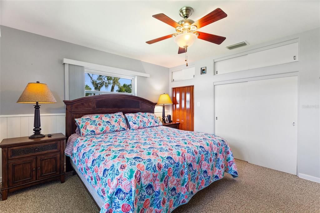 На продажу: $349,000 (2 спален, 2 ванн, 1660 Квадратных фут)