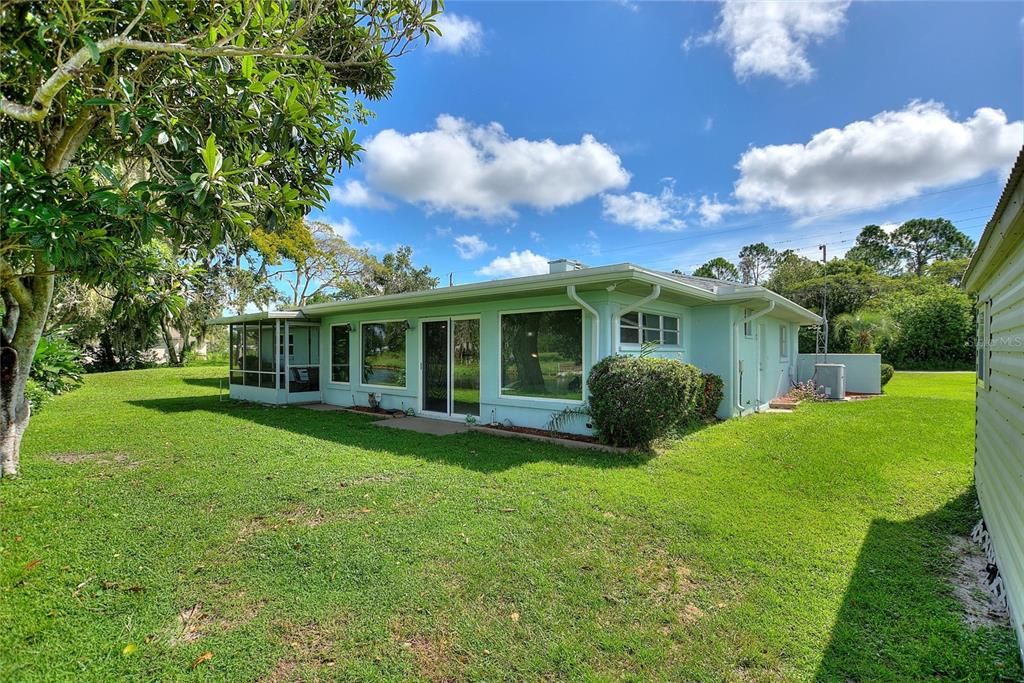 На продажу: $349,000 (2 спален, 2 ванн, 1660 Квадратных фут)