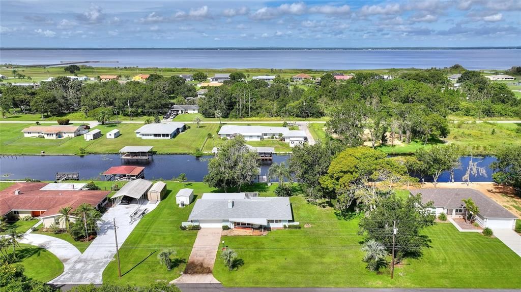 На продажу: $349,000 (2 спален, 2 ванн, 1660 Квадратных фут)