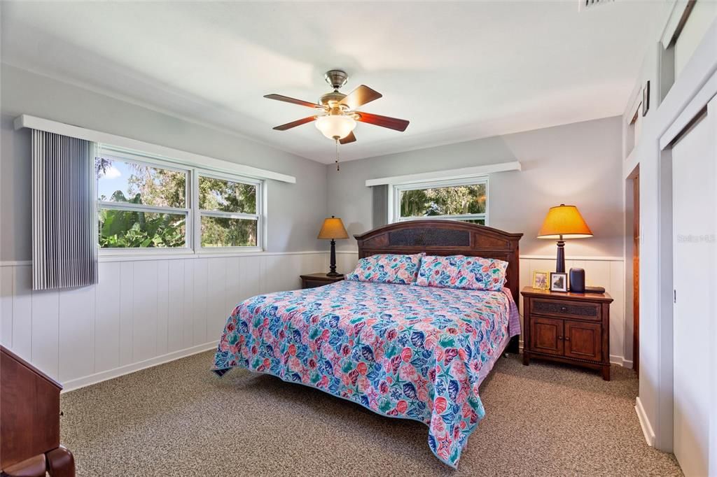 На продажу: $349,000 (2 спален, 2 ванн, 1660 Квадратных фут)