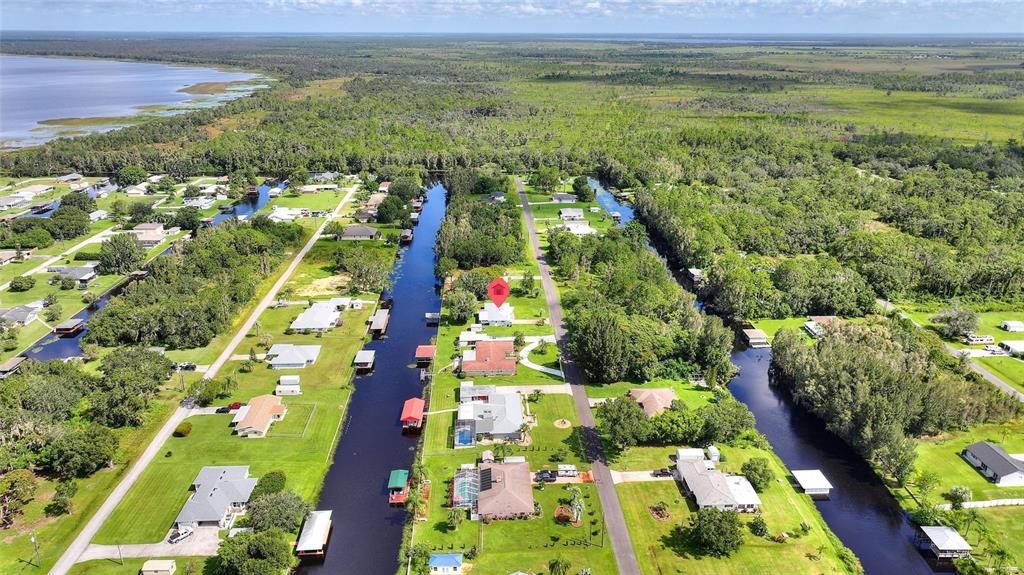 На продажу: $349,000 (2 спален, 2 ванн, 1660 Квадратных фут)