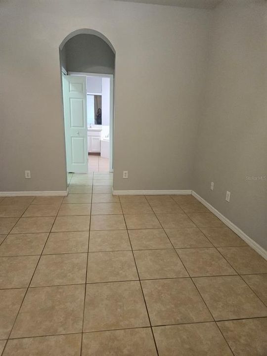 For Rent: $2,599 (3 beds, 2 baths, 1537 Square Feet)