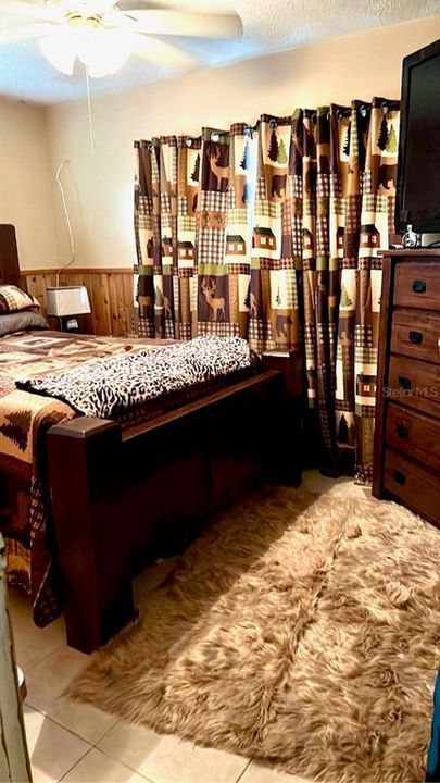 For Sale: $164,900 (2 beds, 1 baths, 864 Square Feet)