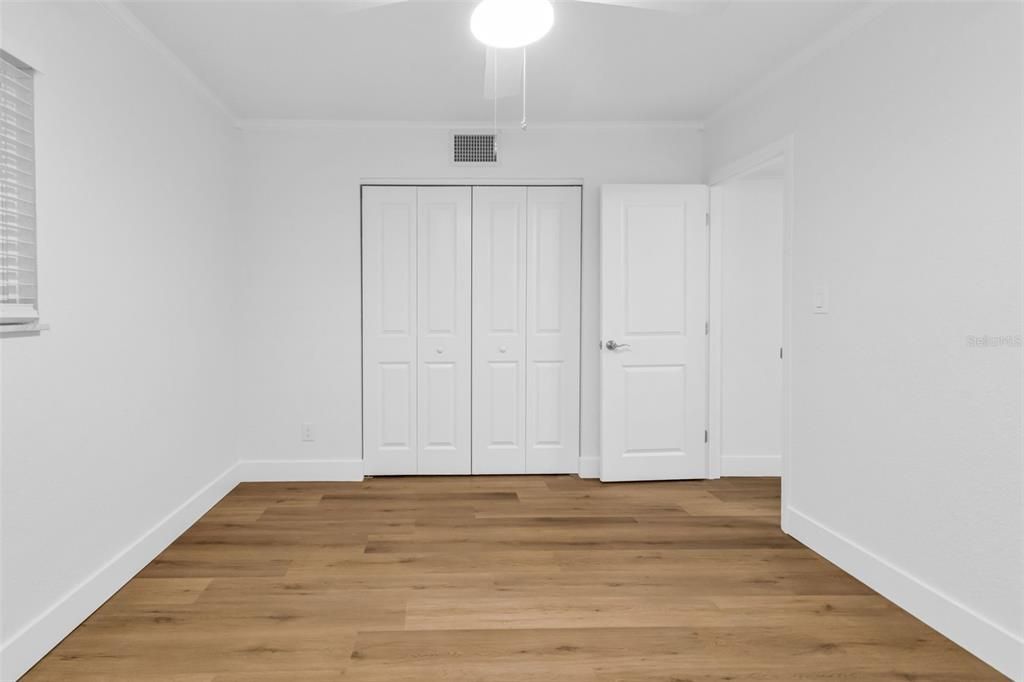 Под контрактом: $350,000 (4 спален, 0 ванн, 2016 Квадратных фут)