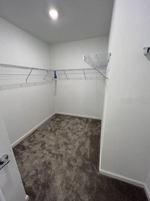 合同活跃: $2,250 (5 贝兹, 2 浴室, 2430 平方英尺)