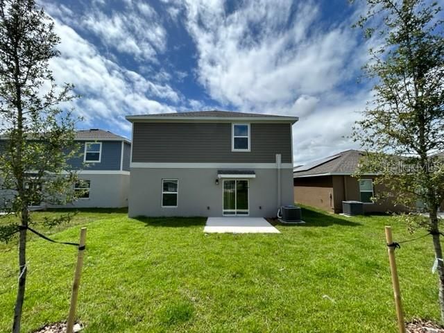 合同活跃: $2,250 (5 贝兹, 2 浴室, 2430 平方英尺)