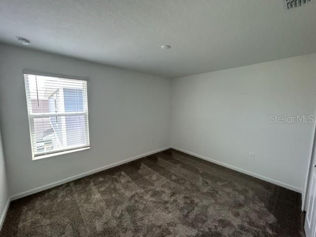 合同活跃: $2,250 (5 贝兹, 2 浴室, 2430 平方英尺)