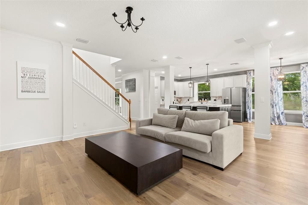 待售: $999,999 (4 贝兹, 2 浴室, 2767 平方英尺)