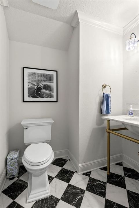 待售: $999,999 (4 贝兹, 2 浴室, 2767 平方英尺)