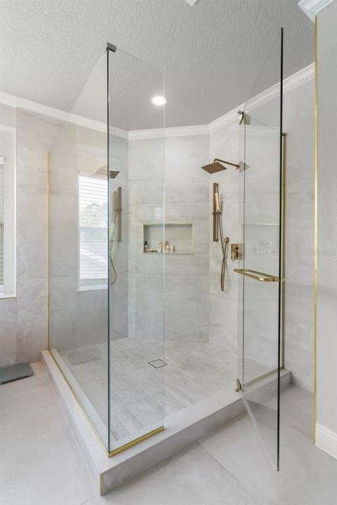 待售: $999,999 (4 贝兹, 2 浴室, 2767 平方英尺)