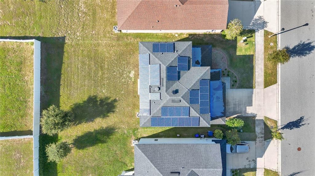 Activo con contrato: $375,000 (5 camas, 3 baños, 2351 Pies cuadrados)