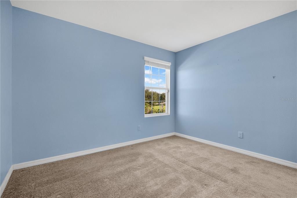 Activo con contrato: $375,000 (5 camas, 3 baños, 2351 Pies cuadrados)