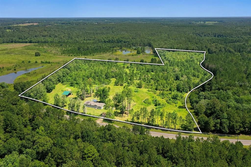 最近售出: $330,000 (4 贝兹, 2 浴室, 2280 平方英尺)