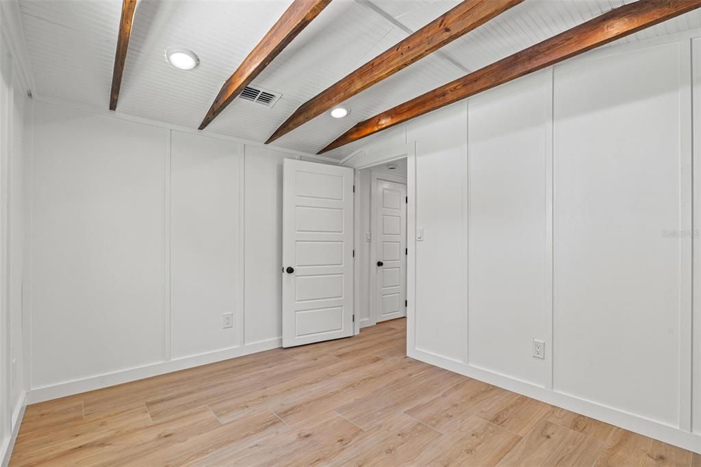 For Sale: $1,950,000 (5 beds, 4 baths, 3251 Square Feet)