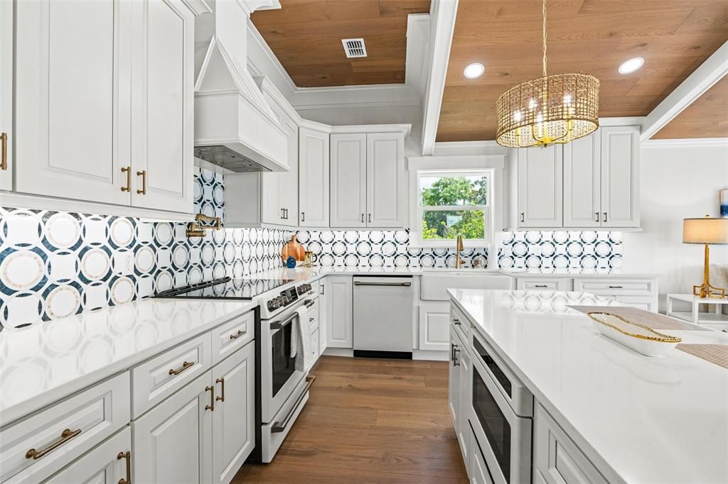 For Sale: $1,950,000 (5 beds, 4 baths, 3251 Square Feet)